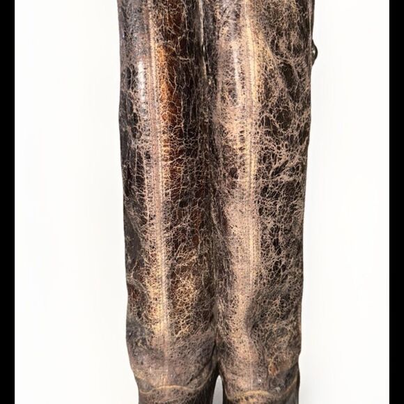 Frye Boots Womens Melissa Button Chocolate  Glazed Distressed Leather Size 6.5R - Picture 6 of 12